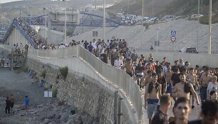 Nelegalūs migrantai plūsta į Seutą