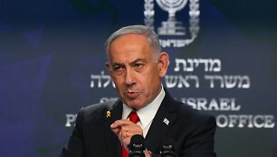 Benjaminas Netanyahu  / RONEN ZVULUN / AFP