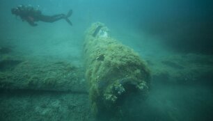 Narai tyrinėja 1944 metais nuskendusį JAV naikintuvą-bombone&scaron;į &bdquo;P47 Thunderbolt&ldquo;