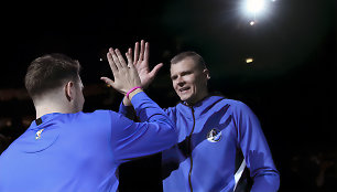 Kristapas Porzingis ir Luka Dončičius drauge pelnė 57 taškus.