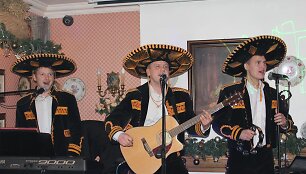 Grupės &bdquo;Mexicano&ldquo; narys Mindaugas Remeikis (viduryje)