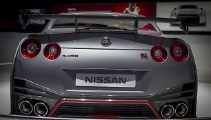 „Nissan GT-R Nismo“ nuo 0 iki 100 km/val. per 2,4 sek.