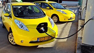&bdquo;Nissan&ldquo; taksi elektromobilis