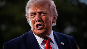 D. Trumpas / Samuel Corum - Pool via CNP / picture alliance / Consolidated News Photos