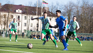 Lietuvos futbolo A lygos lyderių rungtynės: Kauno „Stumbras“ - Vilniaus „Žalgiris“.