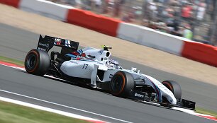 &bdquo;Formulės-1&ldquo; penktadienio treniruotės Silverstone