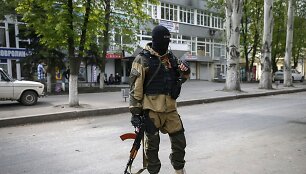 Rusų kariai ir separatistai Slovjanske