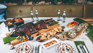 Kalėdinis argentinieti&scaron;kų patiekalų stalas 