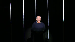 Dizaineris Giorgio Armani.