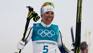 Charlotte Kalla i&scaron;kovojo olimpinį auksą skeletono rungtyje.