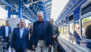 G.Nausėda Kyjive su ambasadoriumi V.Sarapinu