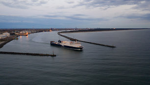 Naujasis keltas „Sirena Seaways“ DFDS klientus plukdys į Švediją.