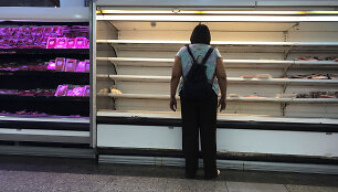 Pustu&scaron;tės prekių lentynos Venesueloje