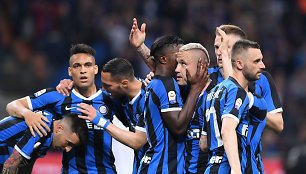 „Inter“ futbolininkai po pergalingo įvarčio