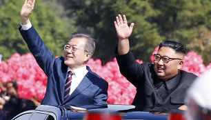 Moon Jae-inas ir Kim Jong Unas