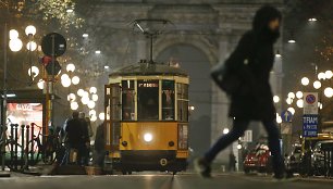 Milano gatvėmis rieda beveik 90 metų senumo tramvajai