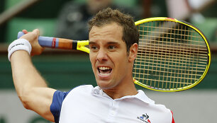 Kei Nishikoris prie&scaron; Richardą Gasquet