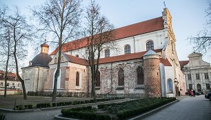 Skandalo dėl „7 fridays“ supurtytas Vilniaus pranciškonų vienuolynas ruošiasi šventinimui
