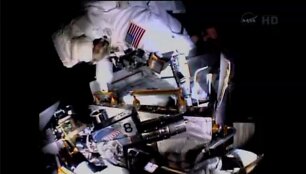 NASA astronautai atvirame kosmose