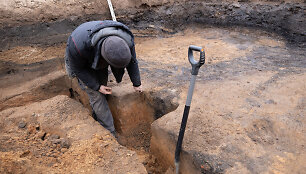 Archeologiniai kasinėjimai Kauno Rotu&scaron;ės aik&scaron;tėjė