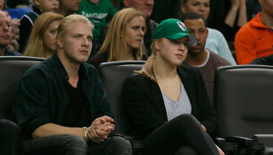 Rūta Meilutytė krep&scaron;inio rungtynėse
