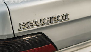 Peugeot 605