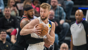 Domantas Sabonis prieš Carmelo Anthony