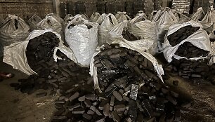 Kontrabanda durpių briketuose