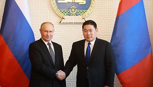 Vladimiras Putinas ir Mongolijos premjeras Luvsannamsrainas Oyunas Erdenas