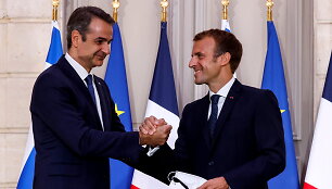 Kiriakas Micotakis ir Emmanuelis Macronas