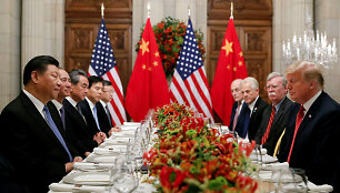Xi Jinpingas ir Donaldas Trumpas G20 vir&scaron;ūnių susitikime