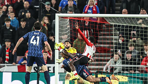 &bdquo;Sunderland&ldquo; žaidėjas Brianas Brobbey pelnė antrą įvartį, kuriio i&scaron;plė&scaron;ė lygąsias 2:2.