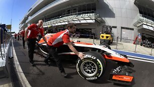 Stumiama &bdquo;Marussia&ldquo; komandos &bdquo;Forumlė-1&ldquo;