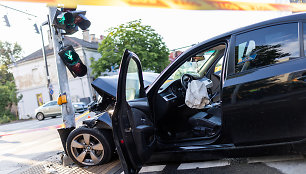 BMW ir „Toyota“ avarija Rinktinės gatvėje