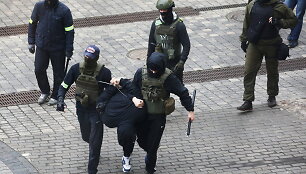 Minske sulaikomi protestuotojai