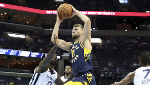 Domantas Sabonis ir „Indiana Pacers“ ikisezoninėse rungtynėse 104:109 nusileido „Memphis Grizzlies“ klubui.