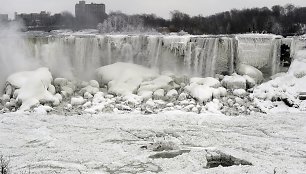 Užšalęs Niagaros krioklys