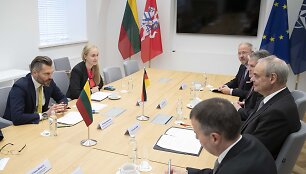 Lietuvoje rengiantis priimti Vokietijos brigadą, abiejų &scaron;alių atstovai antradienį aptarė svarbiausius su tuo susijusius klausimus