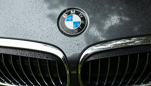 Tiekimo kliūtys ir suvaržymai Kinijoje sumažino BMW pelną antrąjį ketvirtį