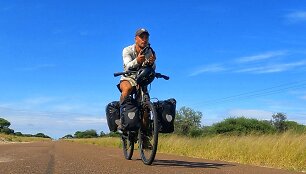 Algirdo kelionė per Afriką dviračiu