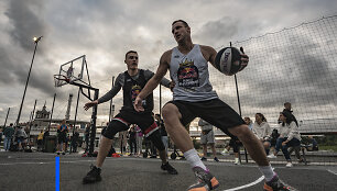 &bdquo;Red Bull Half Court&ldquo;