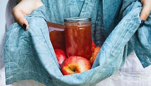 Valgyti iškart ar atsargoms: obuolių pagardas su imbieru ir aitriąja paprika