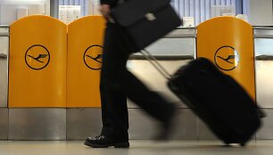 &bdquo;Lufthansa&ldquo; dėl streiko at&scaron;aukė tūkstančius skrydžių.