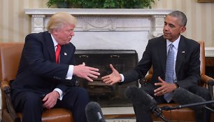 D.Trumpas ir B.Obama Baltuosiuose rūmuose