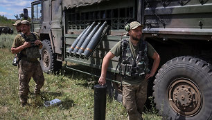 Rusija skelbia sunaikinusi užsienio ginklų sandėlį Ukrainos vakaruose