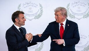 Emmanuelis Macronas, Donaldas Trumpas