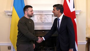 Ukrainos lyderis Volodymyras Zelenskis ir JK premjeras Rishi Sunakas