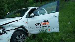 „Citybee“ automobilio „Volkswagen Golf“ avarija