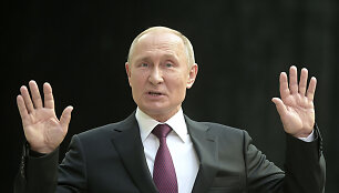 V.Putinas eilinį kartą atsakinėjo į rusų klausimus