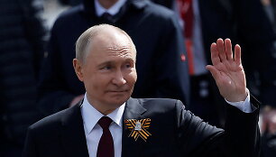 Vladimiras Putinas Pergalės dienos parade